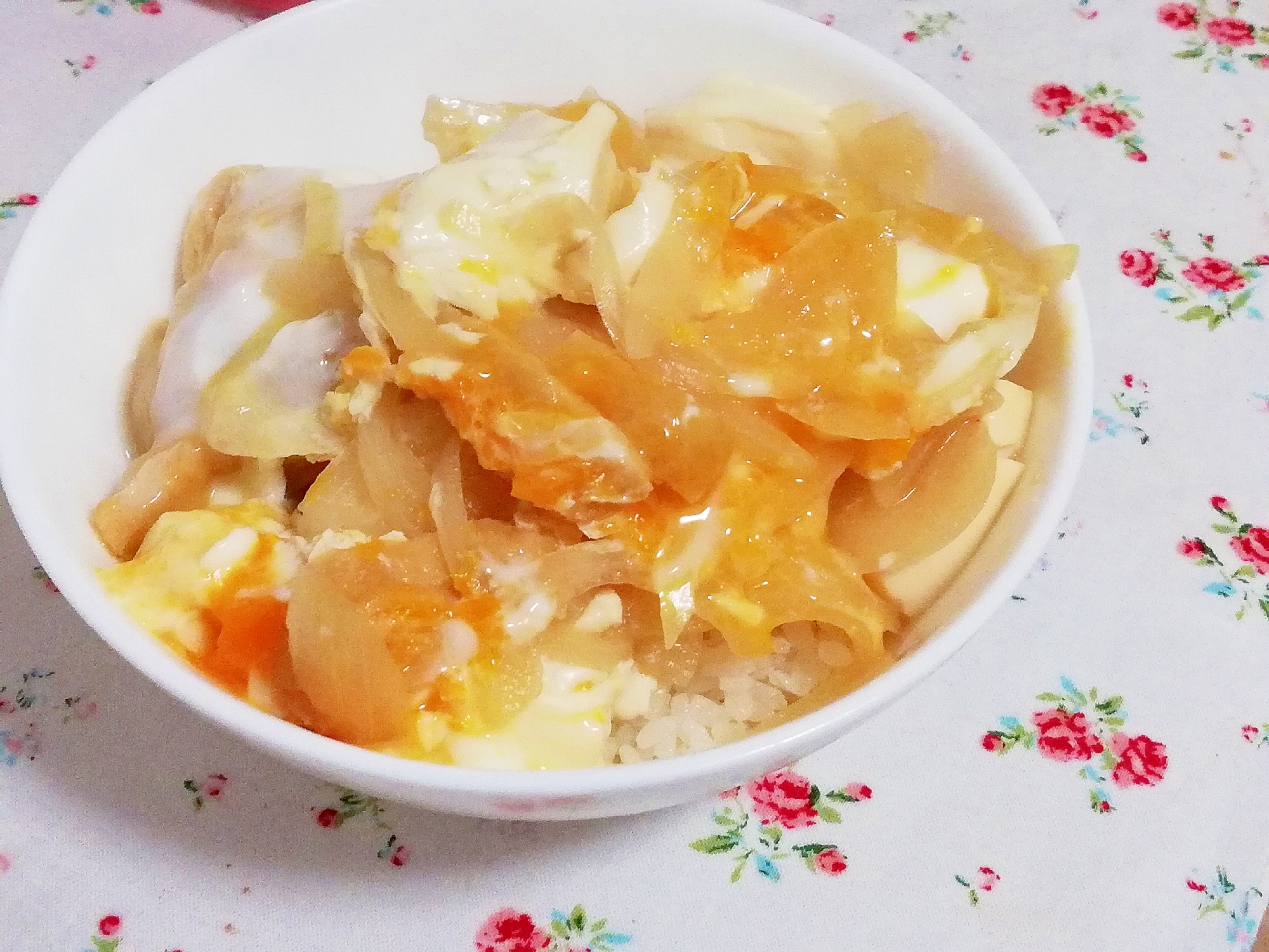 豆腐で節約&ボリュームアップ♪めんつゆで簡単親子丼