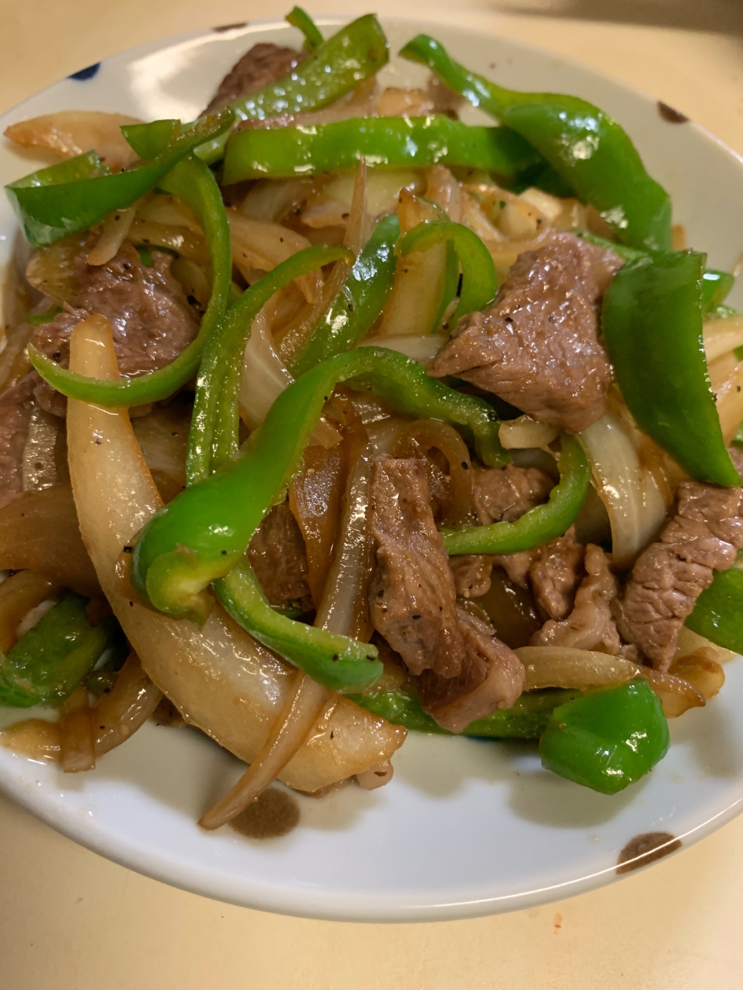 牛バラ肉とたっぷり野菜の炒め物