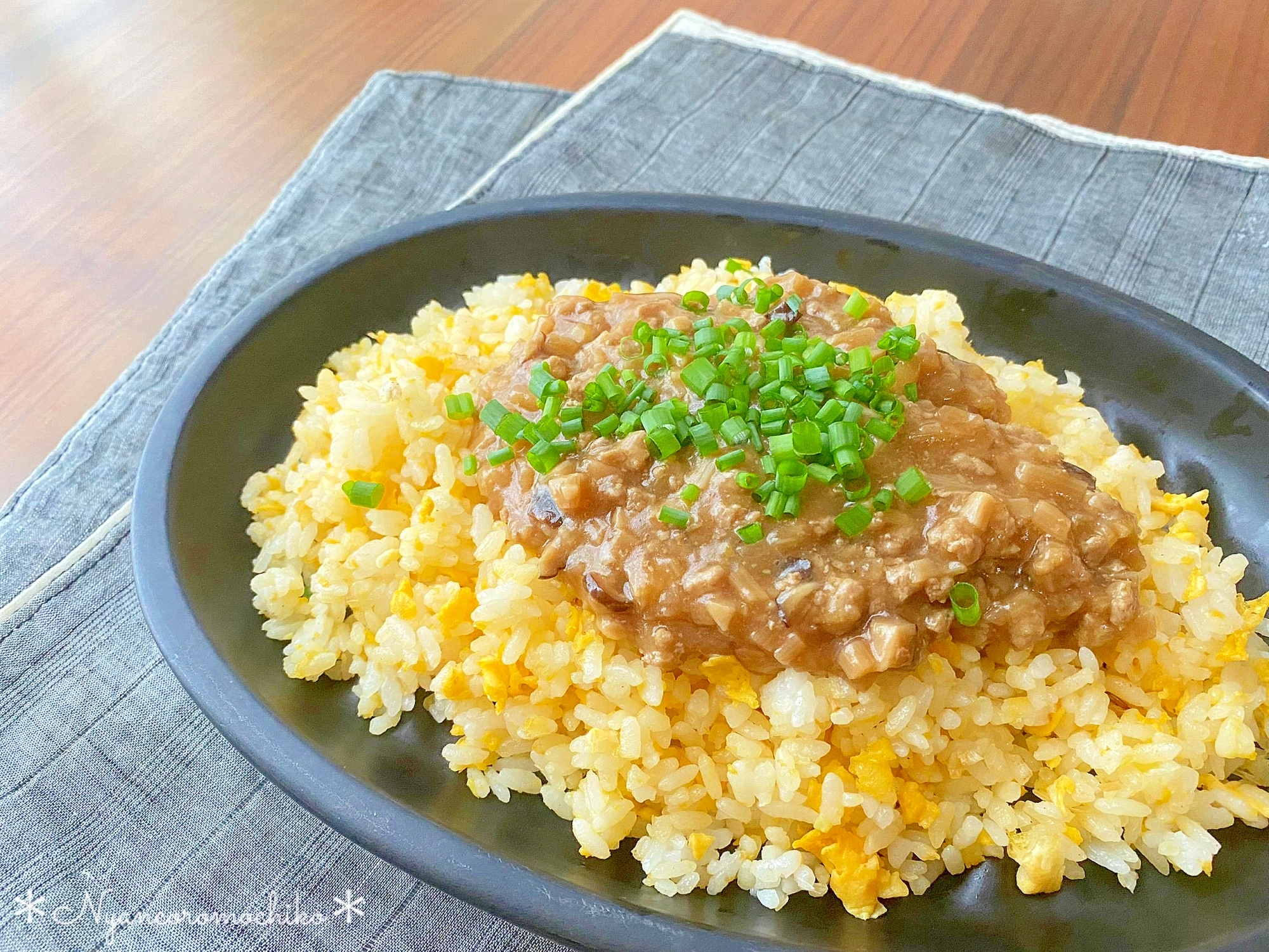 作り置き活用♡肉味噌あんかけ炒飯