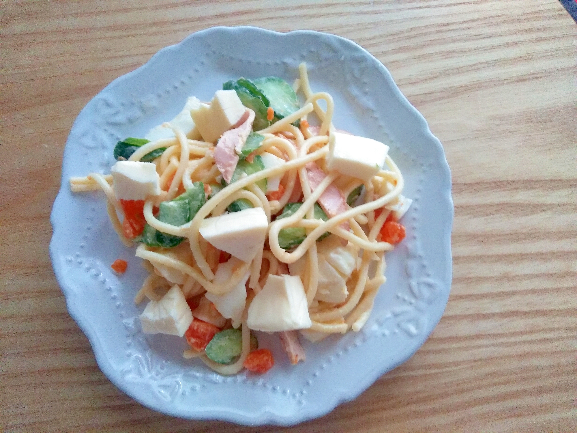まったり～国産チーズ入りスパサラダ