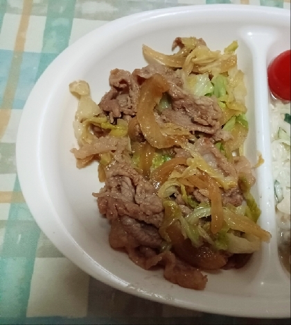 ご飯がすすむ☆牛肉とキャベツの甘辛炒め