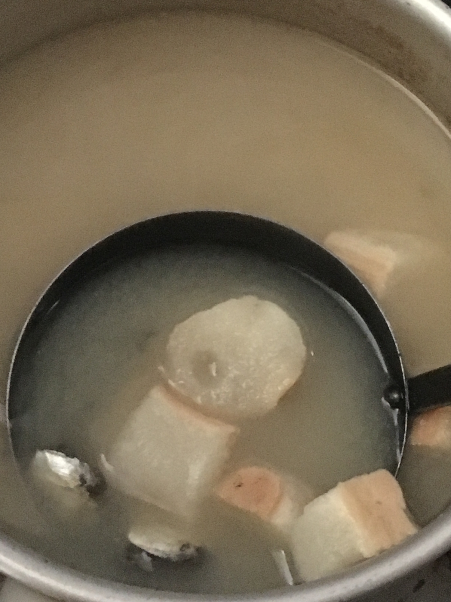 おつゆ麩と煮干しの味噌汁