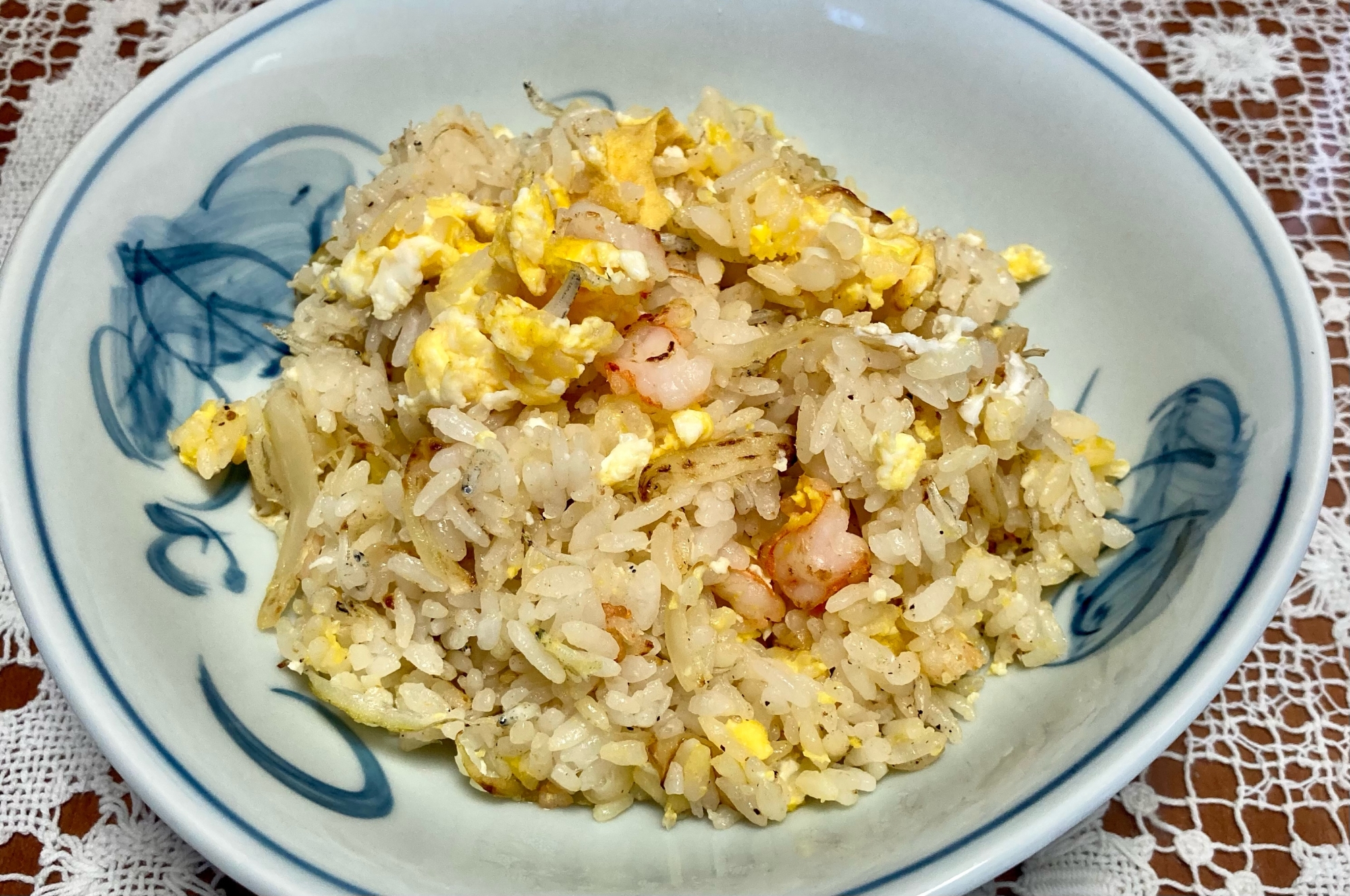 残った冷やご飯で☆えびとシラスの焼き飯