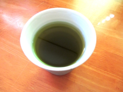 シナモンアップルフレーバーの紅茶はよくありますが、緑茶は初めてです。
紅茶より爽やかな感じですね♪
リンゴとシナモンの香りが良くて、とても美味しかったです☆