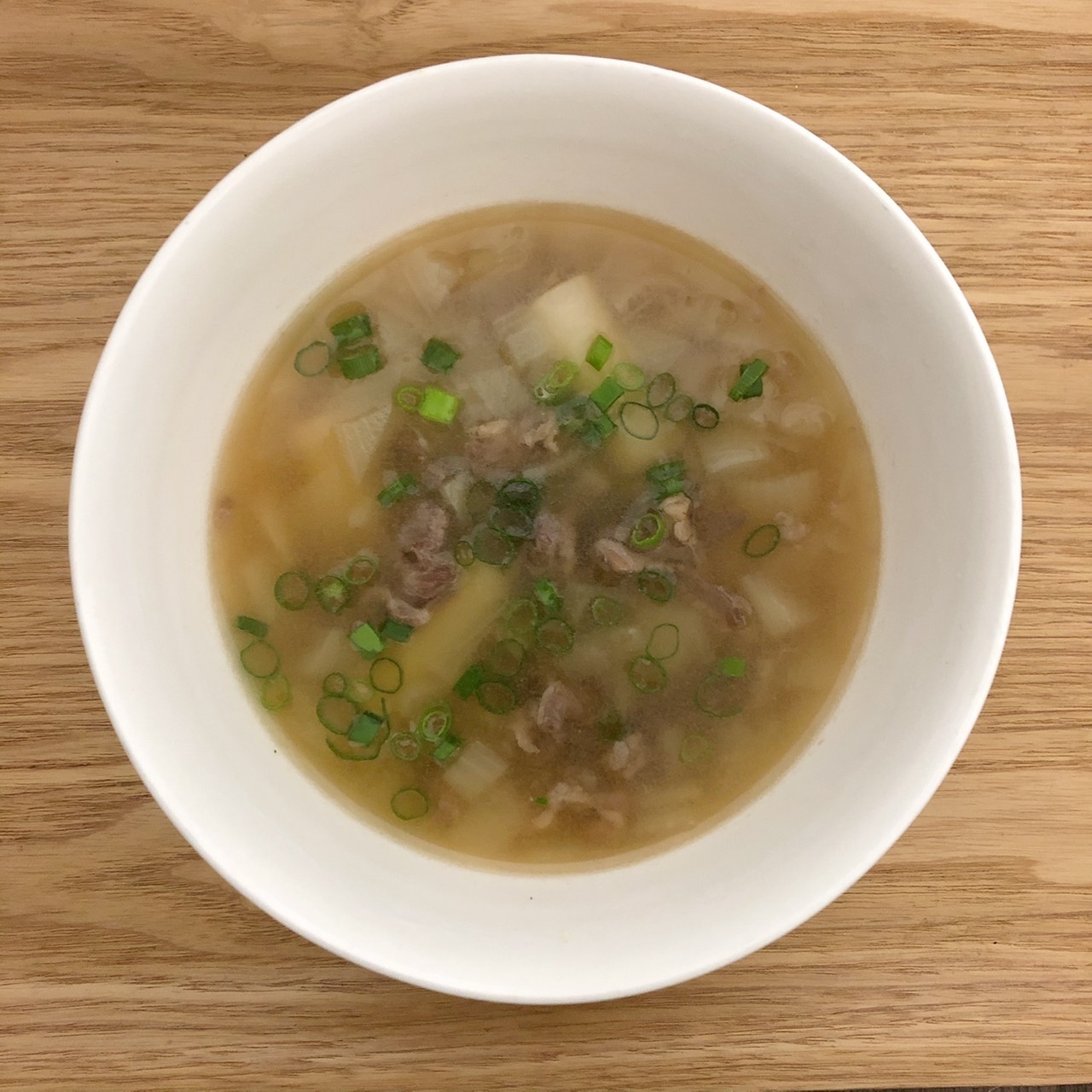 牛肉と餅の韓国風スープ