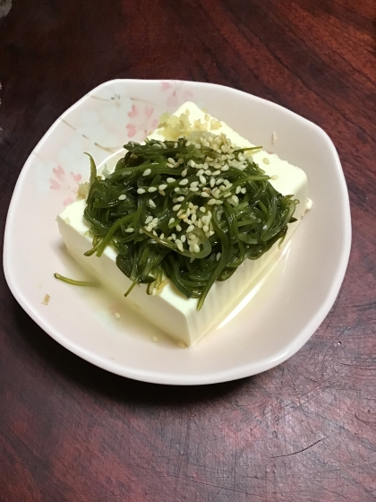 めかぶの豆腐かけ