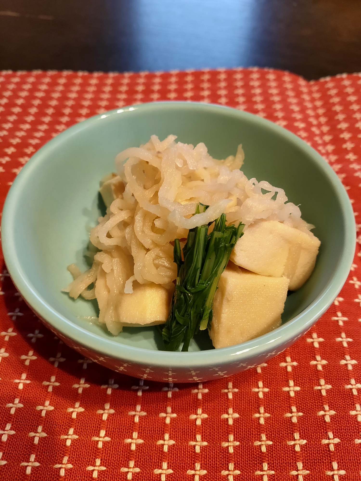 高野豆腐と切干大根の煮物