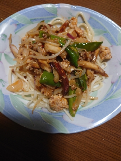 簡単！スタミナ満点！汁無し担担麺風うどん