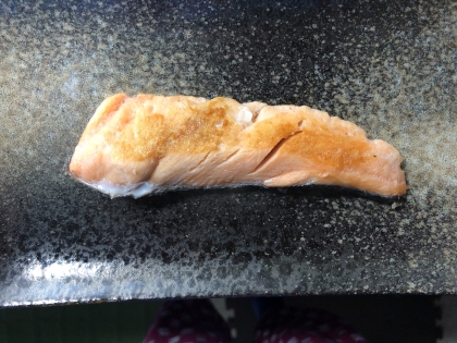 フライパンでふっくら！鮭の塩焼き