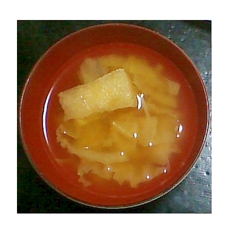 白菜・もやし・油揚げの味噌汁
