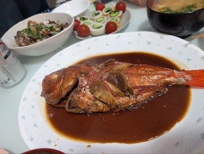 ご飯が進む♪鯛の煮付け