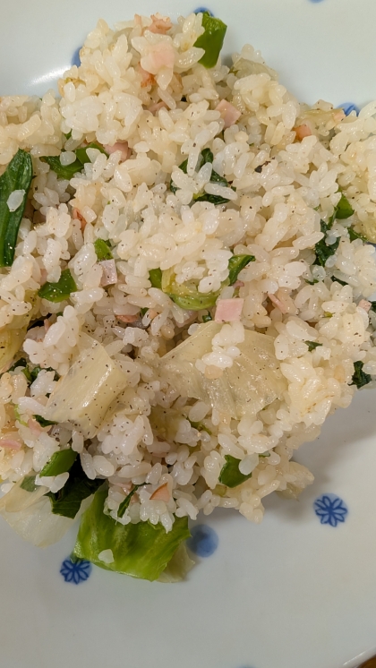 ハムとレタスのシンプル炒飯