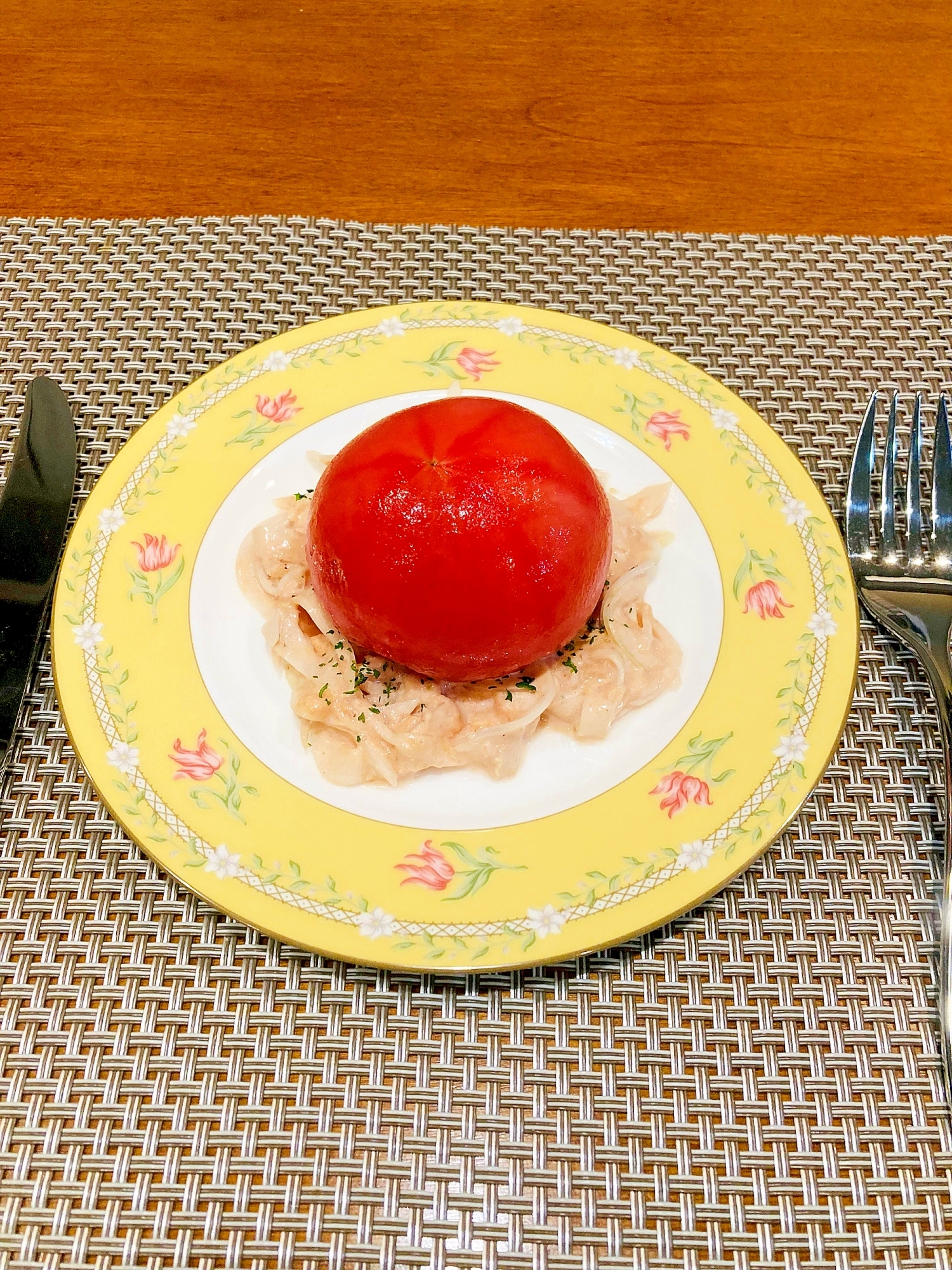♦️洋食屋さんの丸ごとトマトサラダ