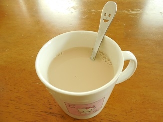 コーヒー控えめで、胃に優しい♪＾▽＾なので朝起きて、すぐの、おめざに飲んだよ♪＾▽＾美味しかった♪*＾▽＾*ごちそう様♪（*＾▽＾*）ノ