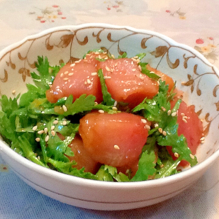 マグロと春菊の和え物