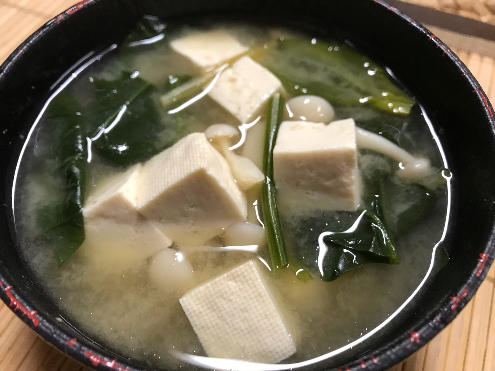 豆腐&ブナピー&ほうれん草の味噌汁