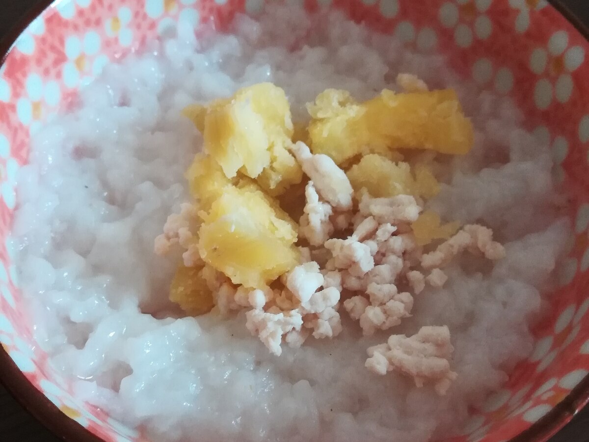 離乳食後期 鶏そぼろサツマイモご飯 レシピ 作り方 By もん1223 楽天レシピ 離乳食後期 鶏そぼろサツマイモご飯 レシピ 作り方 By もん1223 楽天レシピ