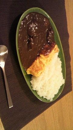 オムレツカレーライス