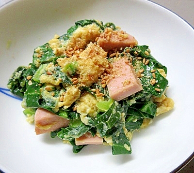 ケールでウインナーと卵の炒め物 レシピ 作り方 By Dekotan1 楽天レシピ