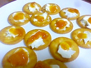 手作りあんずジャム リッツ レシピ 作り方 By りんご1191 楽天レシピ 手作りあんずジャム リッツ レシピ 作り方 By りんご1191 楽天レシピ