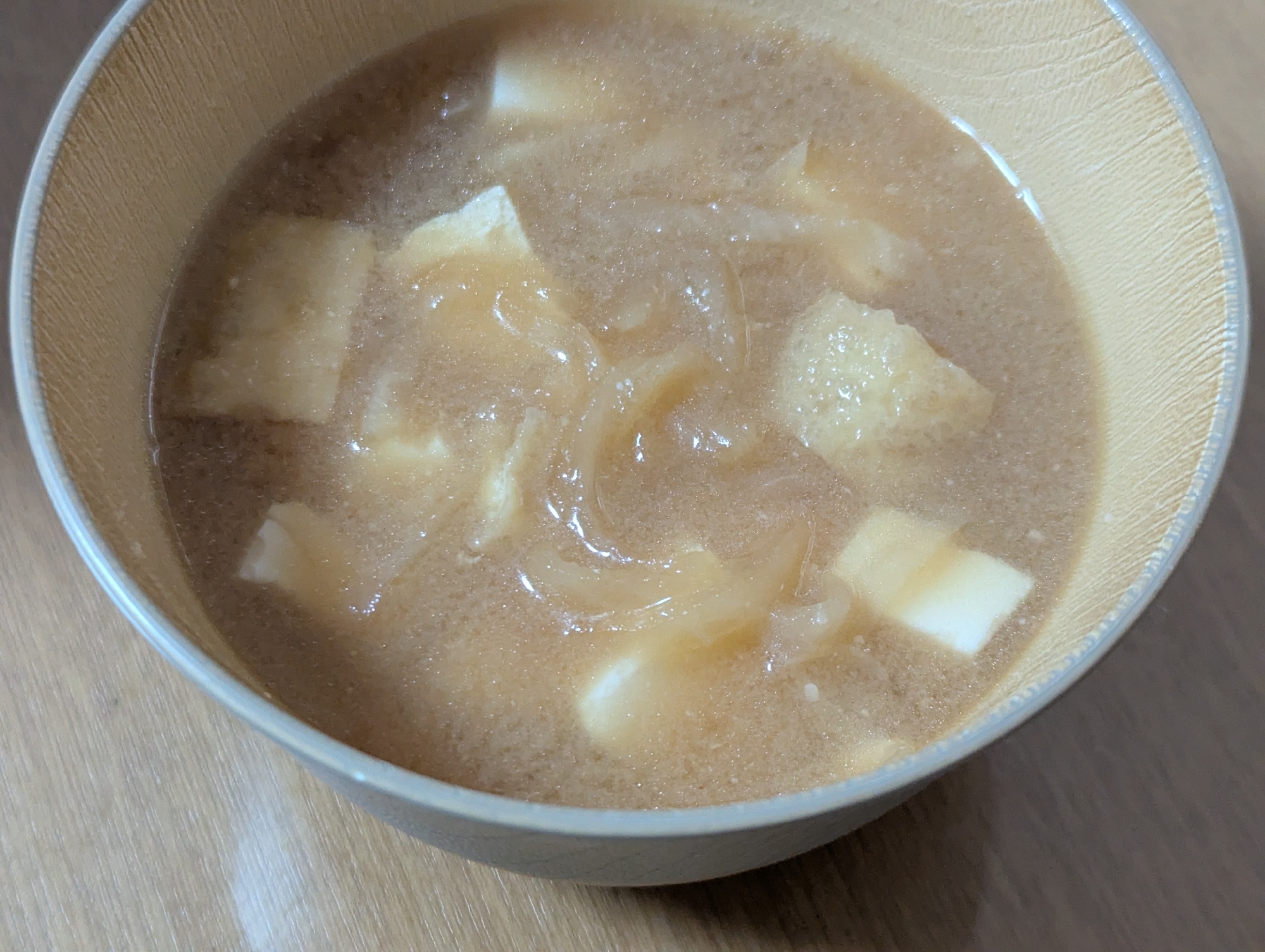 切り干し大根、とうふ、油揚げ、のお味噌汁