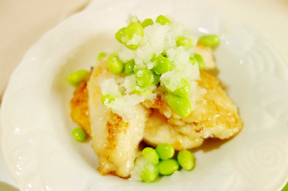 鶏むね肉のソテーおろし添え