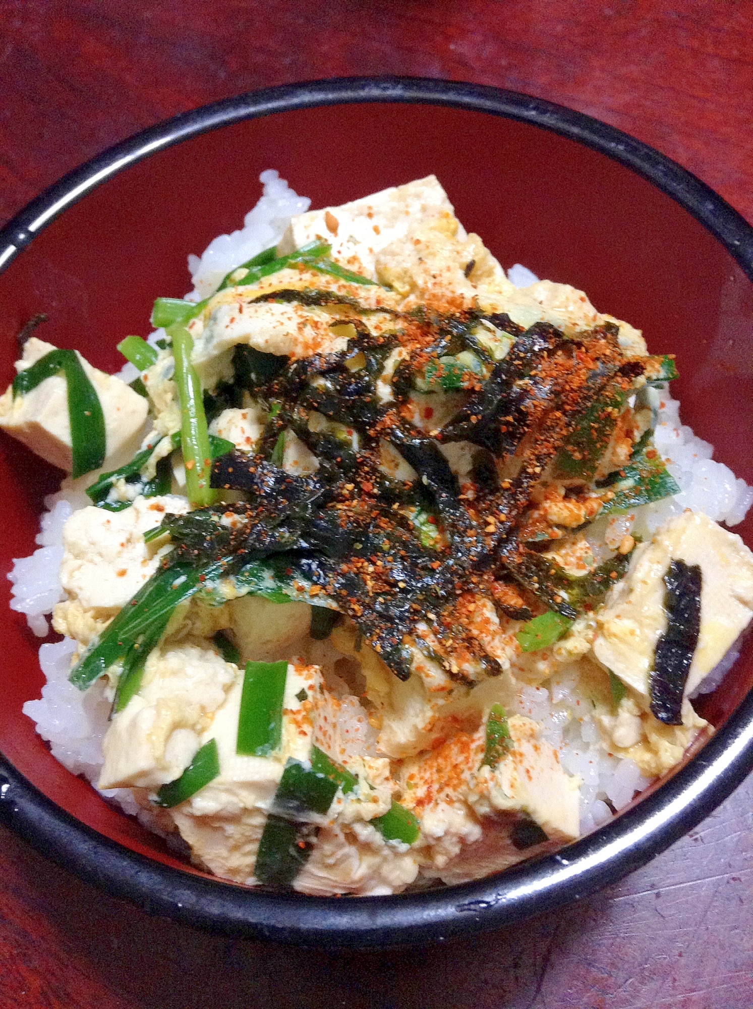 豆腐とニラの卵とじ丼【ヘルシーどんぶり】