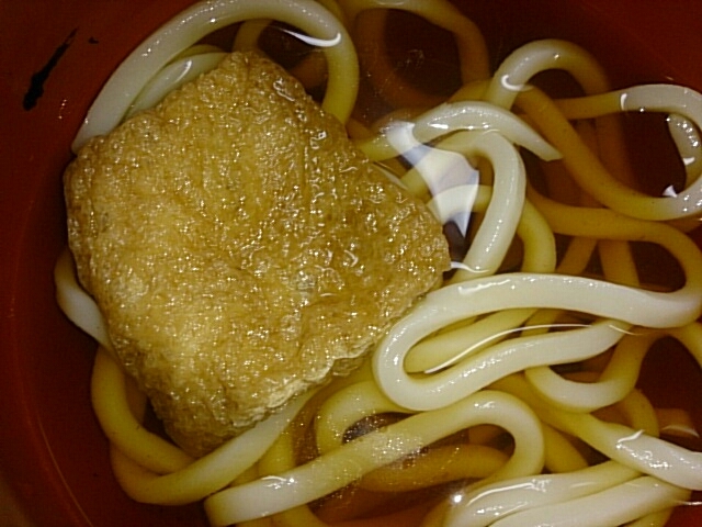 冷やしキツネうどん