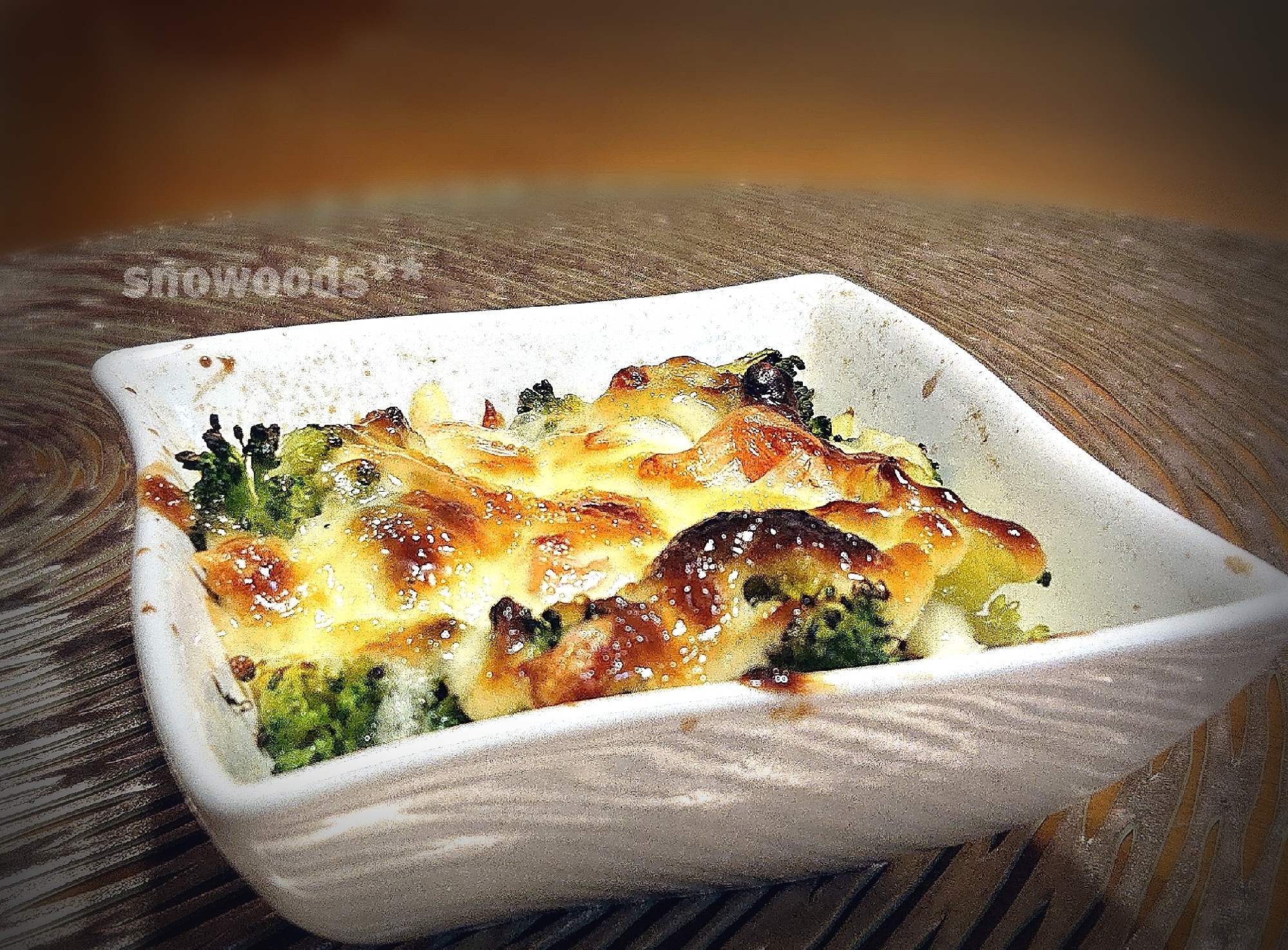 アボカドとブロッコリー、トマトのホットマヨサラダ