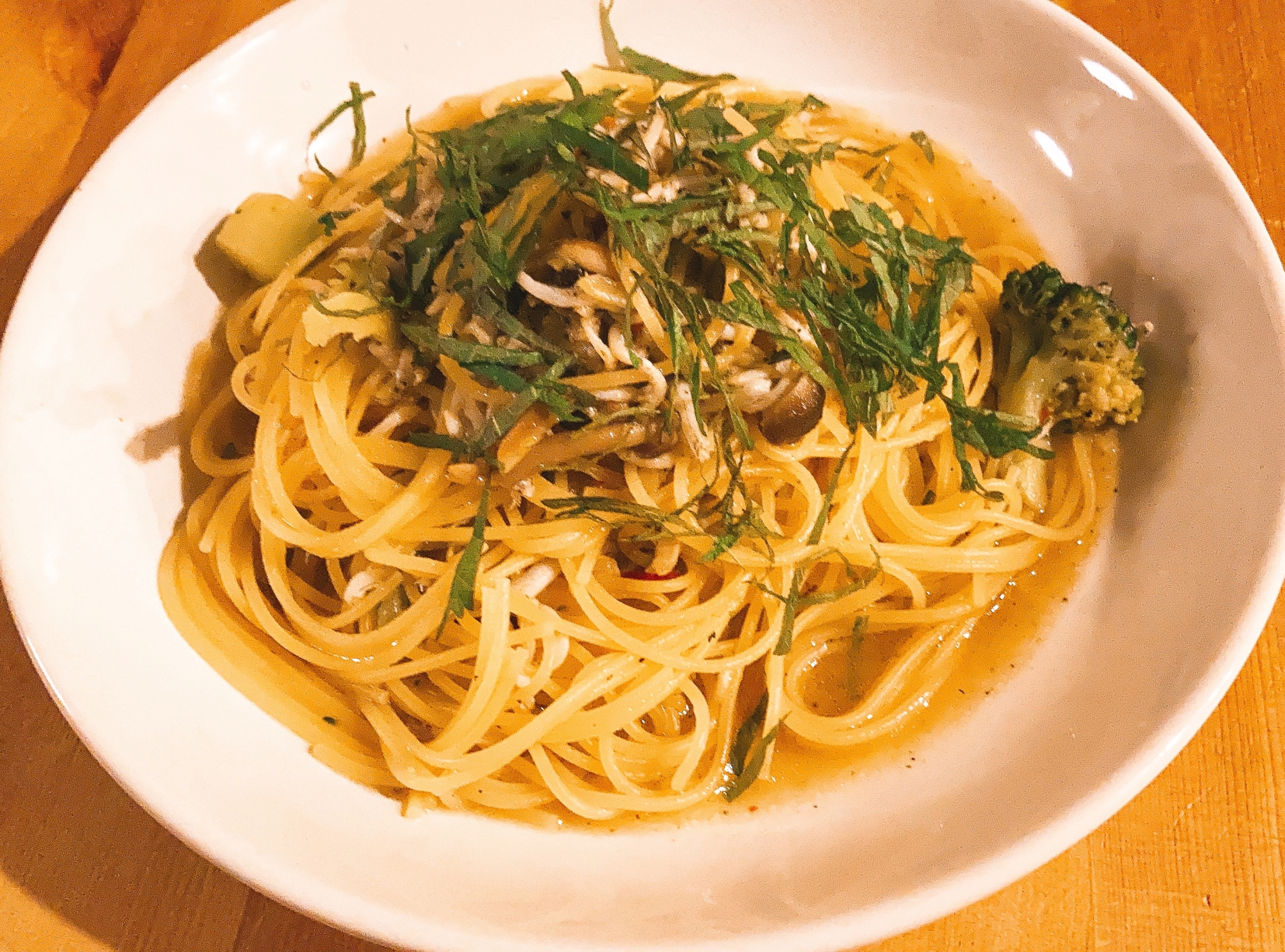 シラスときのこのアヒージョスパゲティ レシピ 作り方 By Marichand 楽天レシピ シラスときのこのアヒージョスパゲティ レシピ 作り方 By Marichand 楽天レシピ