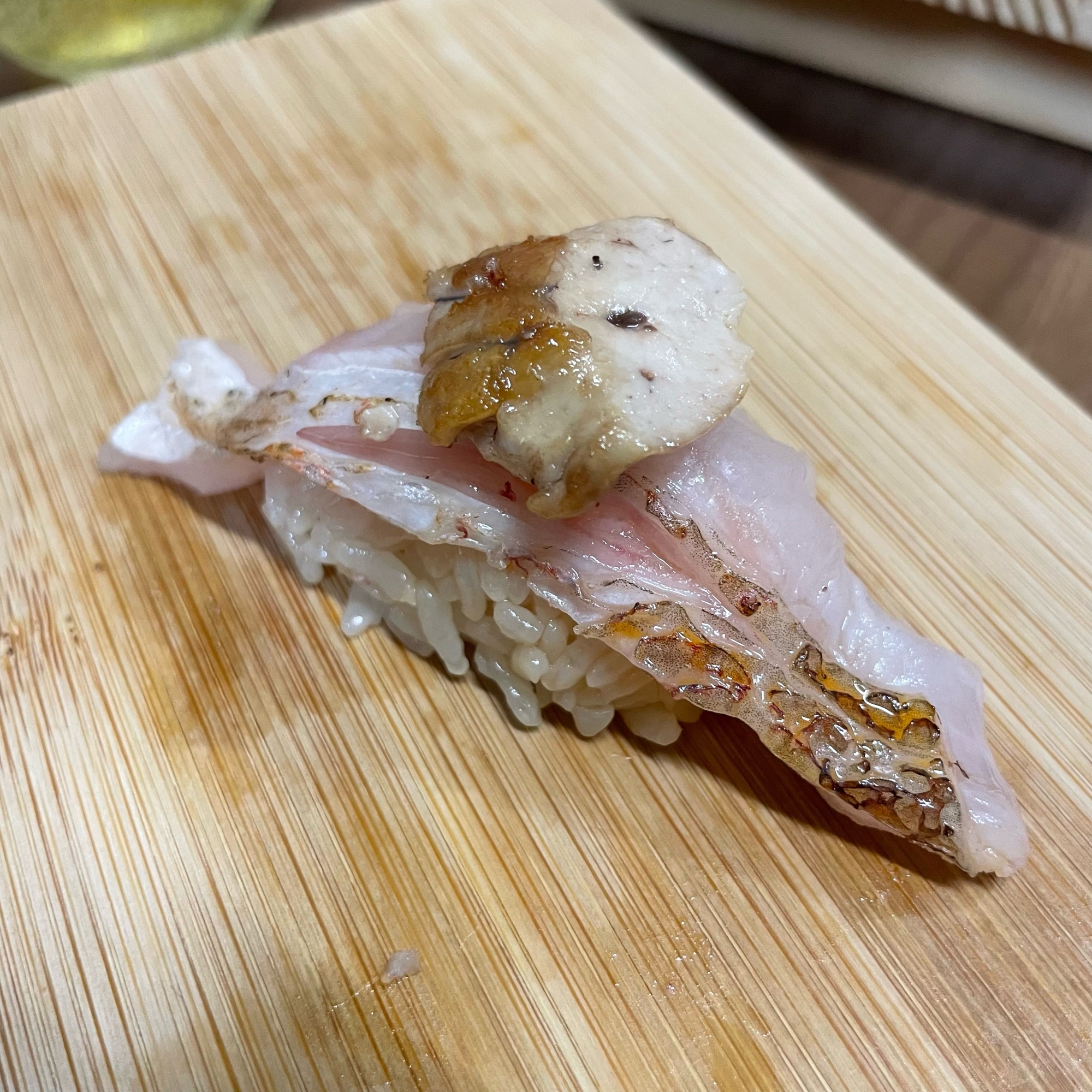 アカムツ/クロムツの炙り寿司