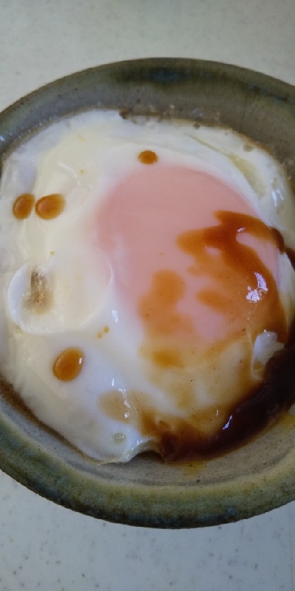 オリーブオイルと焼肉のたれの目玉焼き