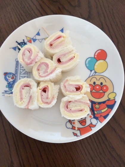 3歳息子の朝ごはんに♡いつも食べるのが遅〜いのですが、クルクルになっているので一口がいつもより大きく、早く食べおわって助かりました♡おいしかったようです♡