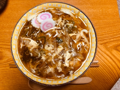 あんかけなので冷めにくく、つゆも吸収し難いからうどんが直ぐ伸びなくて最後まで美味しく食べれました。