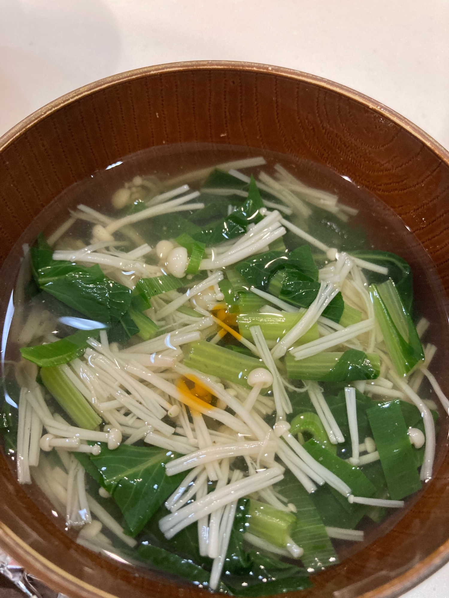 ささっと作れる♪小松菜とえのきの中華スープ