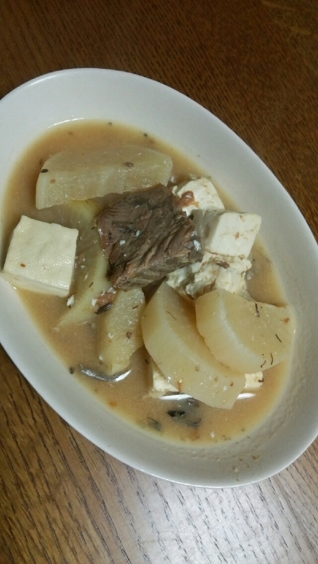 大根消費に！鯖缶と木綿豆腐の煮物（味噌味）