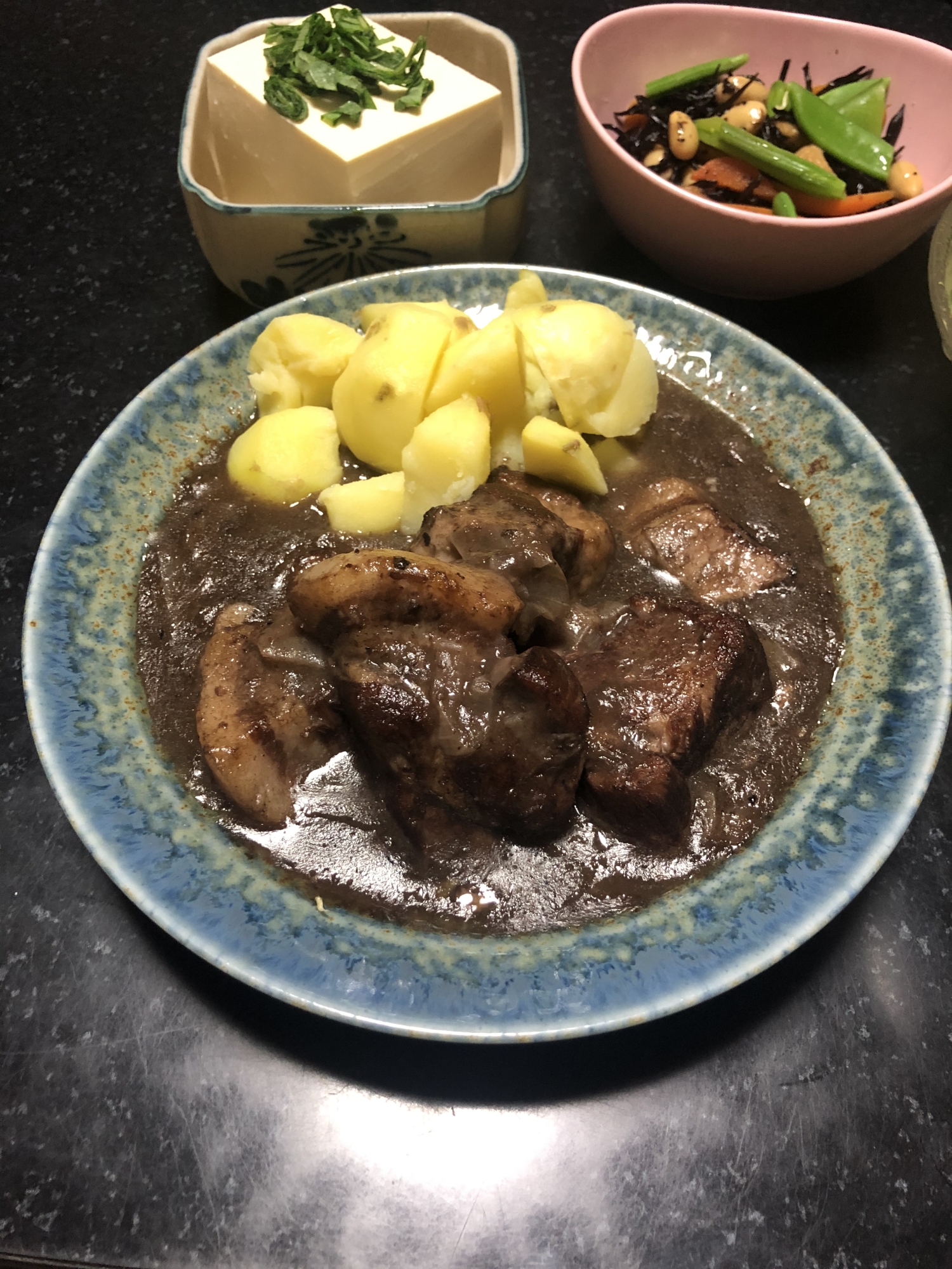 大人の味☆豚バラ肉の赤ワイン煮