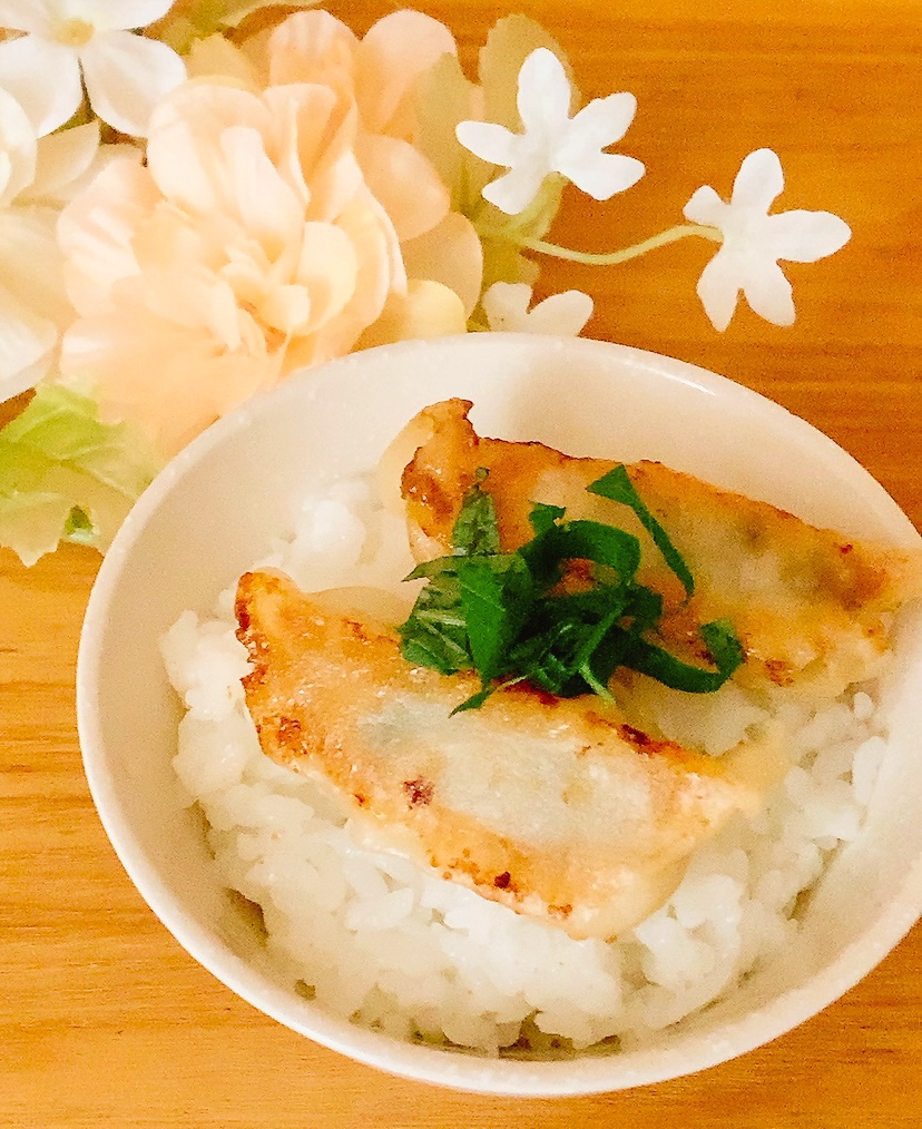 餃子♪大葉丼✧˖°