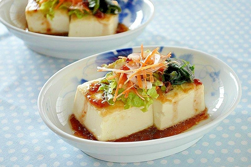 豆腐ステーキの梅ドレサラダ