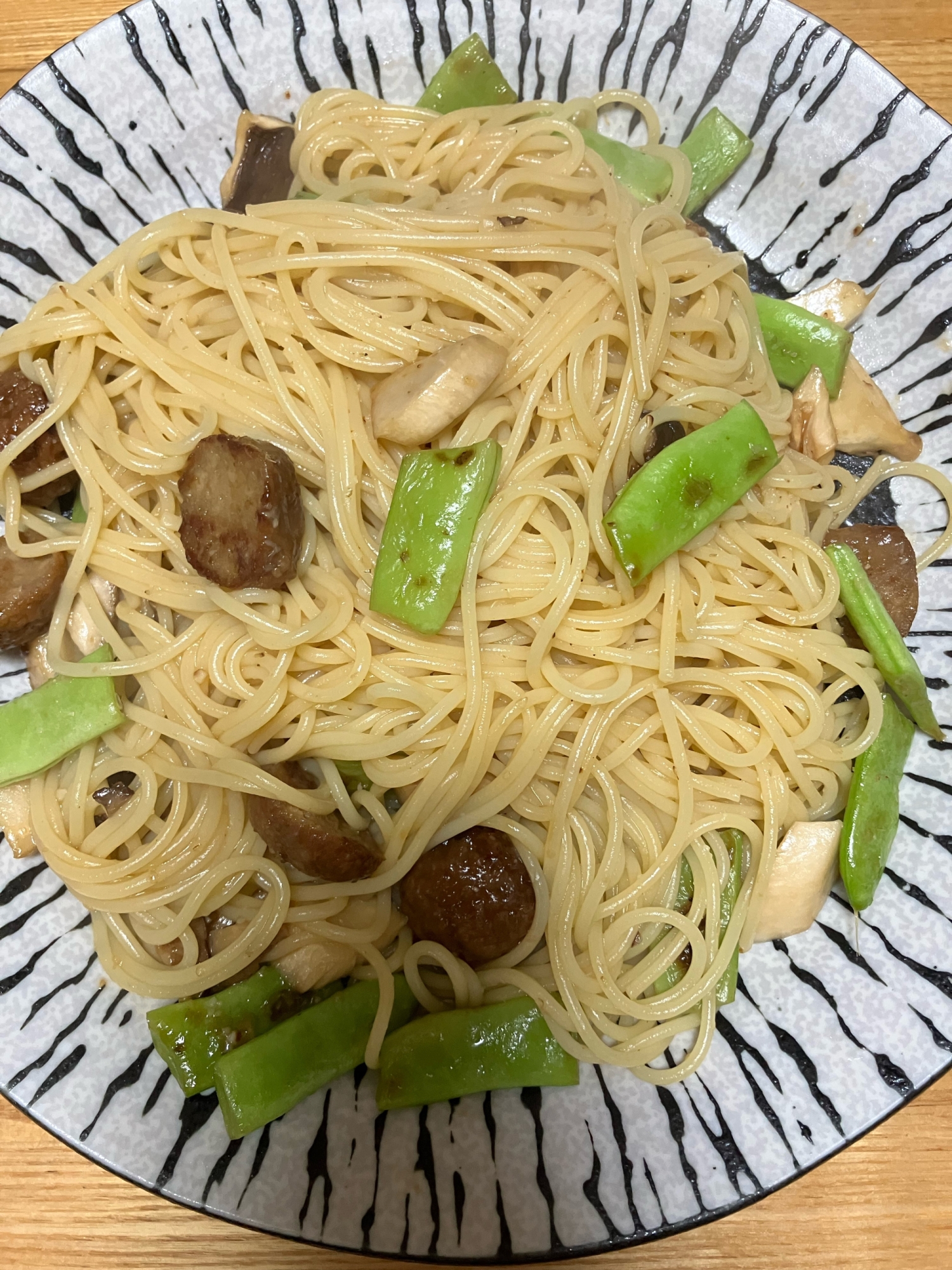 ミートボールとささげのパスタ