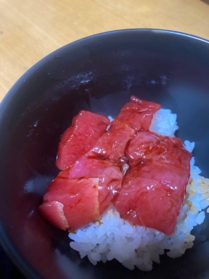 マグロ丼、簡単で美味しいですね。