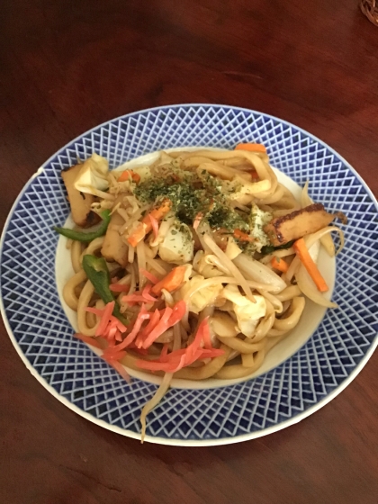 さつま揚げとキャベツの焼きうどん