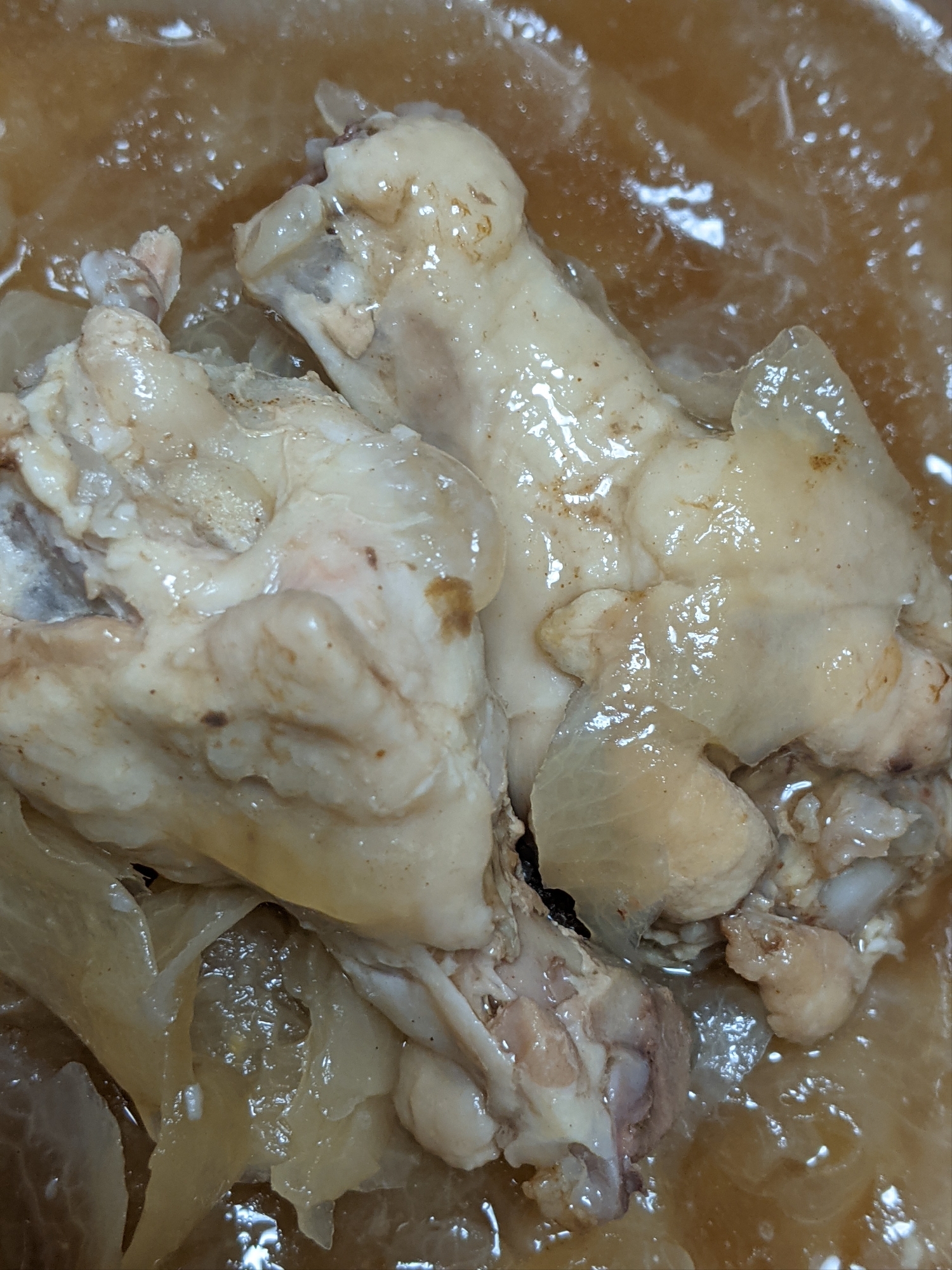 うすぎり大根と鶏手羽煮物のおもてなし
