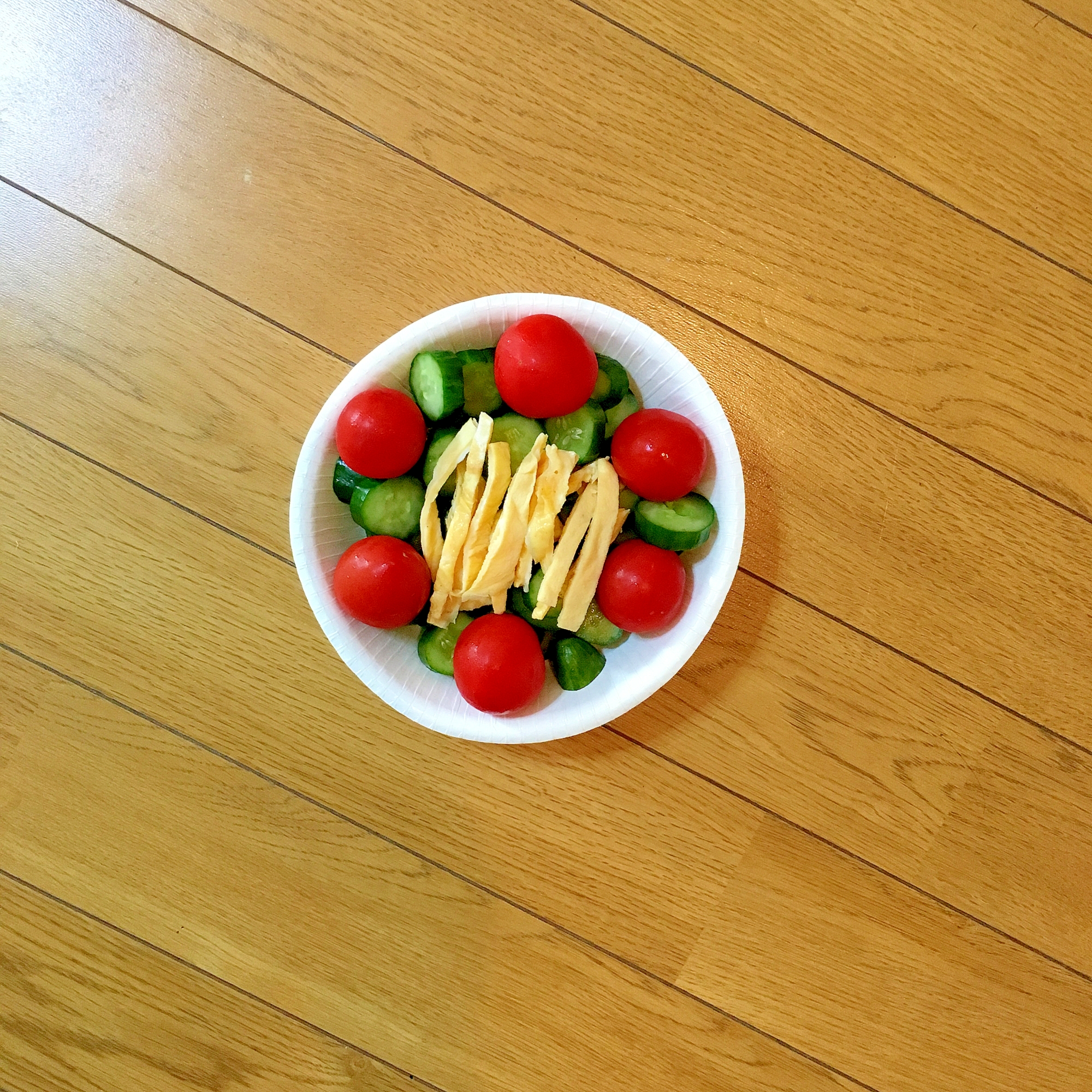 胡瓜とミニトマトのサラダ