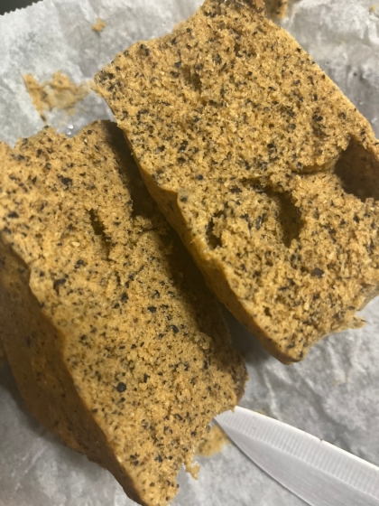 黒ゴマ黒豆きなこで作りました。
簡単で美味しいです(⌒▽⌒)