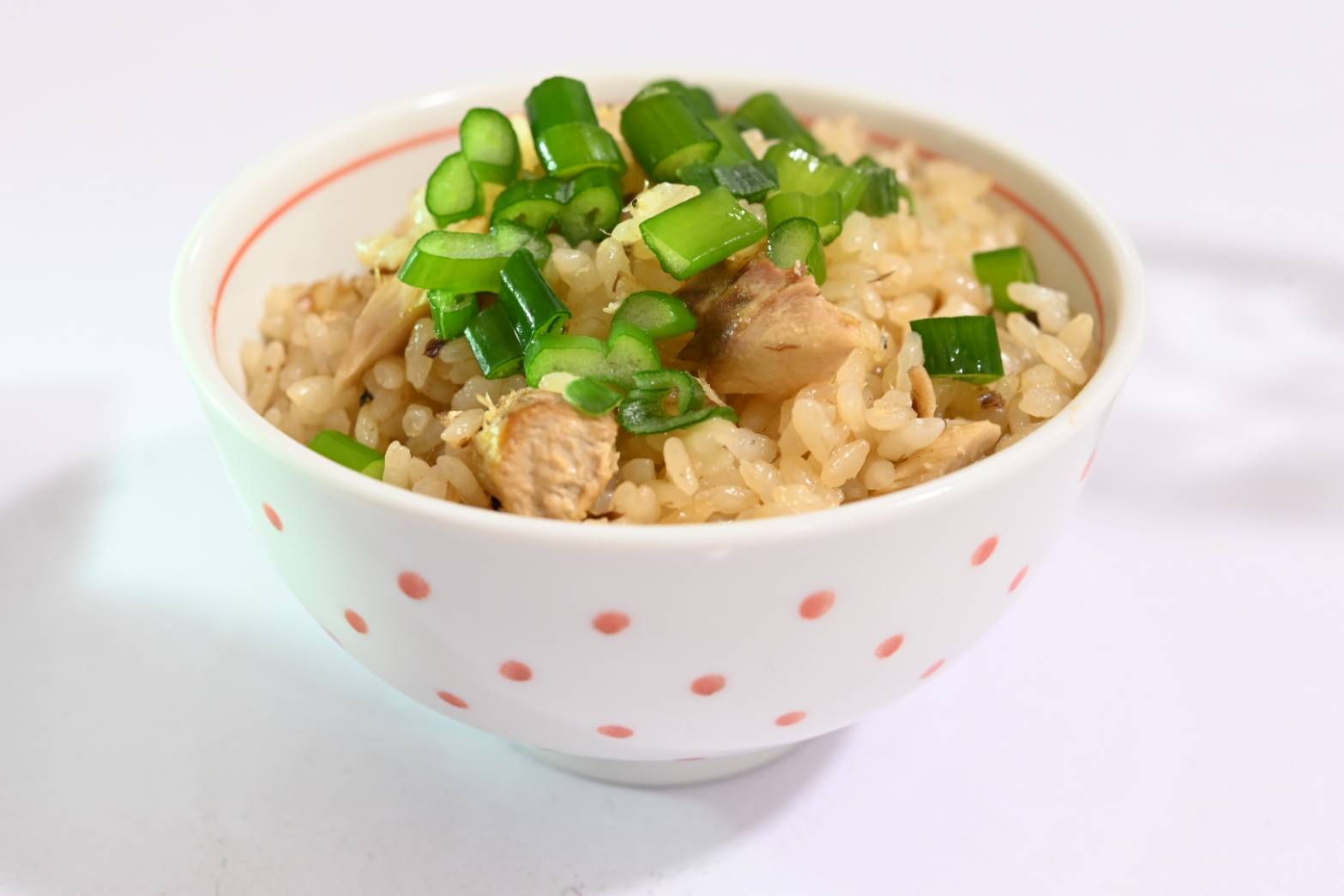 簡単シンプル！サバ缶で作るサバの炊き込みご飯♪