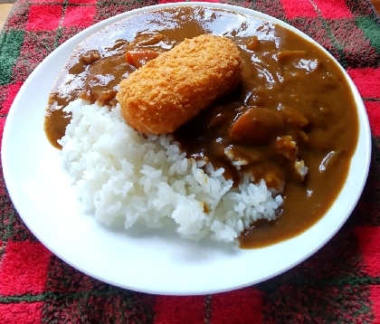 カニクリームコロッケカレー