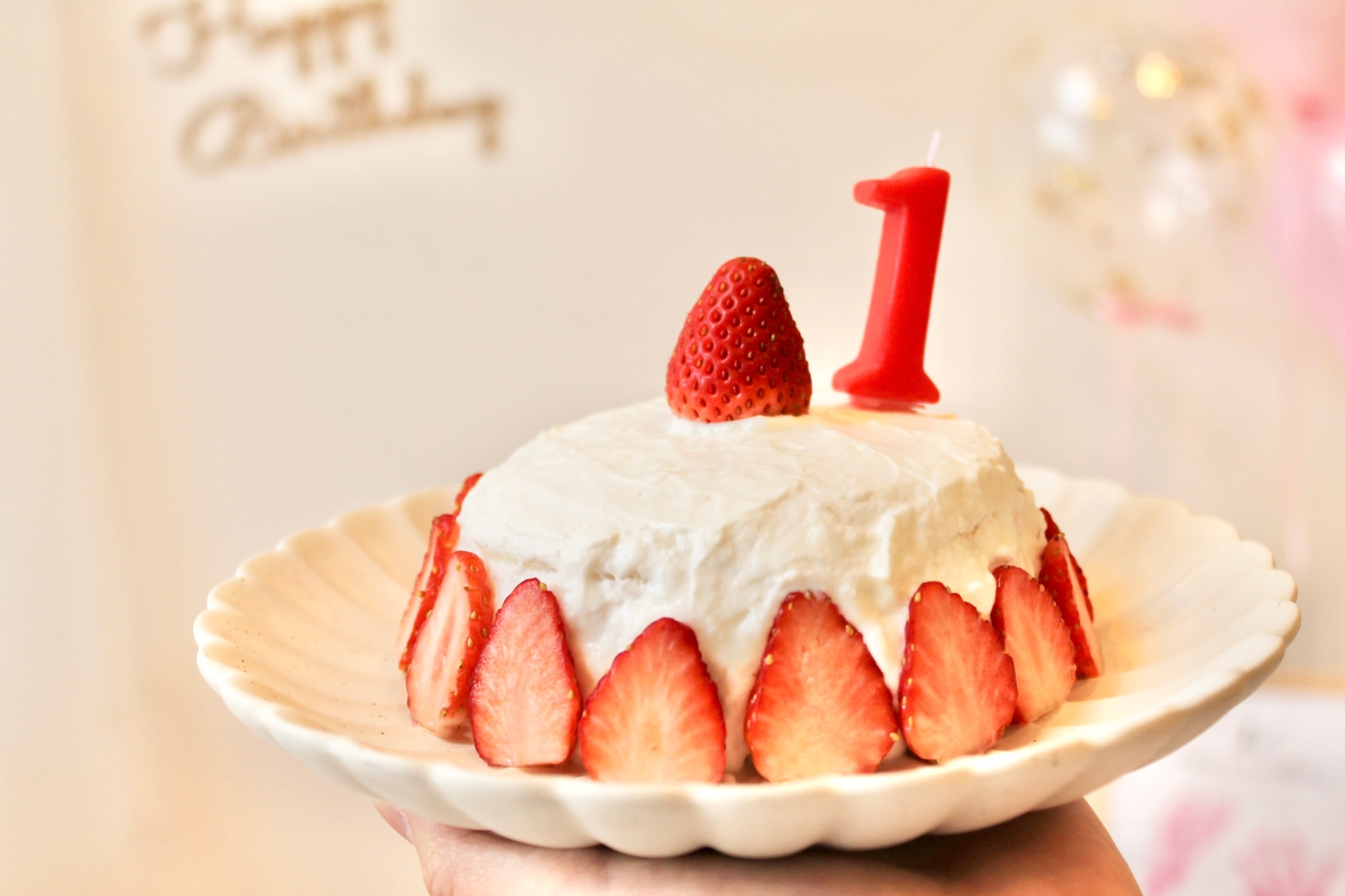 1歳のお誕生日に♡食パンスマッシュケーキ