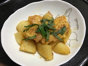 又またこんばんは♪冷凍豆腐だなんてビックリ。これすごいです！見た目唐揚げで甘辛味も美味しくてご馳走メニューになりました♪又作りますね。いつも素敵なレシピに感謝♪