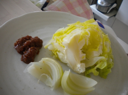 キャベツと玉ねぎのレンジ蒸し